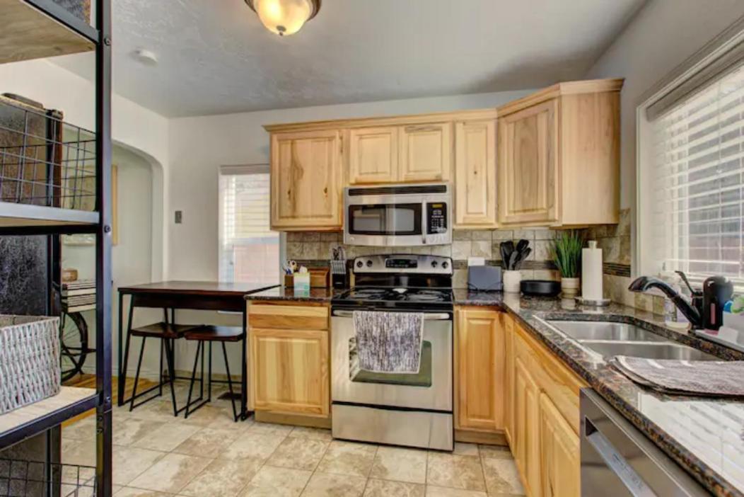 Home Sweet Idahome: Cozy King Suite near BSU & Downtown Boise Exterior photo